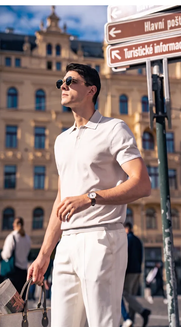 Soft Neutral Tone High-End Business Casual Polo