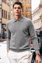 Herren Cardigan mit Reißverschluss und Polokragen aus Wolle | Premium Strickjacke im Quiet Luxury Stil