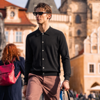 Herren-Cardigan mit Polokragen und Knopfleiste aus 100 % Merinowolle