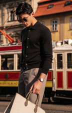 Herren-Cardigan mit Polokragen und Knopfleiste aus 100 % Merinowolle